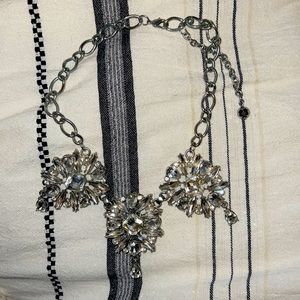 Gorgeous rhinestone necklace